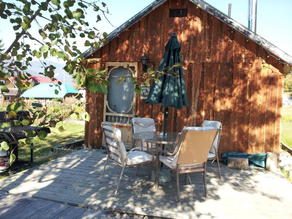 Steamboat Mountain Chalets Hotel Spillimacheen Esterno foto